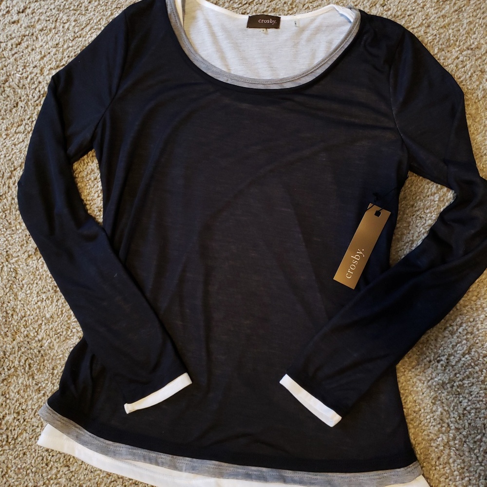 Long sleeve layered shirt